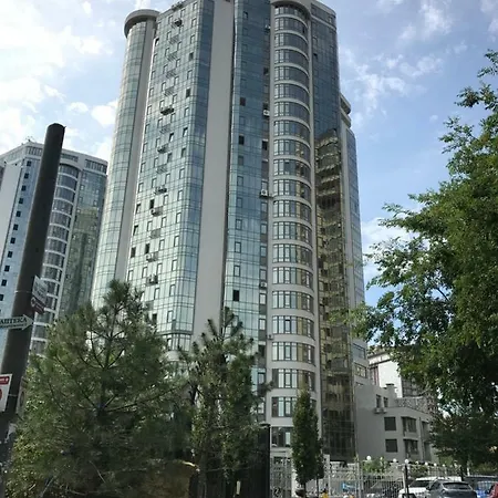 Diamond Apartment *